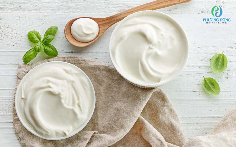 Sữa chua là nguồn cung cấp probiotic tự nhiên, giúp cân bằng hệ vi sinh đường ruột và hỗ trợ quá trình tiêu hóa
