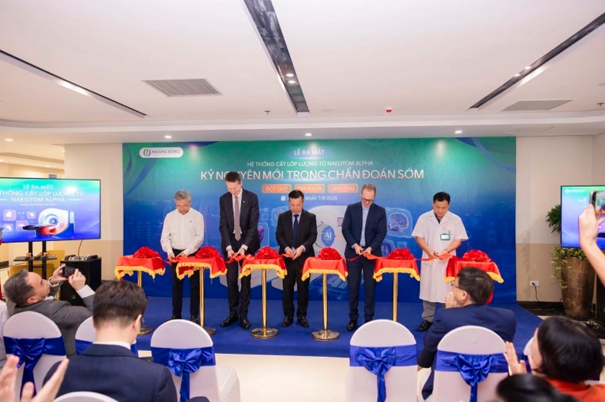 Bệnh viện Phương Đông ra mắt hệ thống CT lượng tử NAEOTOM Alpha