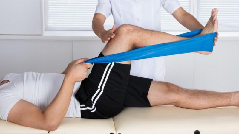 Người bệnh nên tích cực tập phục hồi chức năng sau khi phẫu thuật