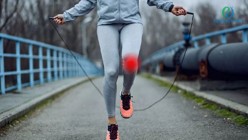 Hỏi đáp cùng bác sĩ: Thoát vị đĩa đệm có nhảy dây được không? Hỏi đáp cùng bác sĩ: Thoát vị đĩa đệm có nhảy dây được không?