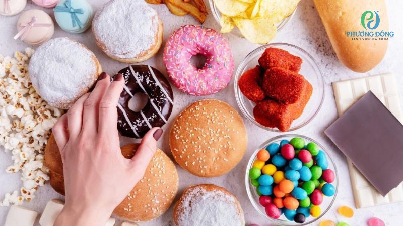 Người bị thoát vị đĩa đệm không nên ăn thực phẩm giàu carbonhydrat và sữa nguyên kem