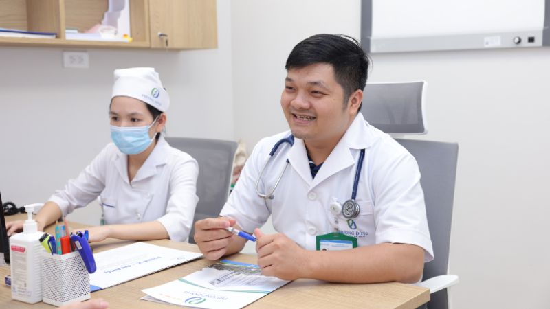Ths. BSNT Nguyễn Đình Nam chia sẻ về chuyên ngành của mình là “nghề nhàn về thân nhưng nặng về đầu”