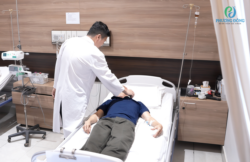 Bệnh nhân 72 tuổi mắc cùng lúc 3 loại ung thư