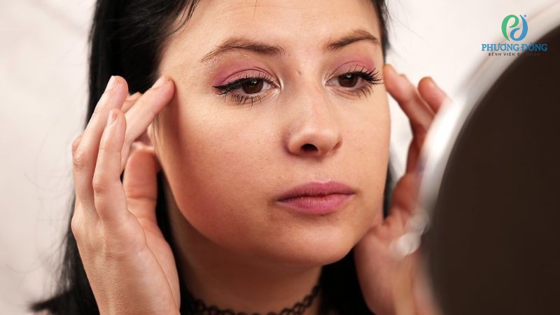 Hỏi đáp chuyên khoa Nhãn khoa: Làm sao để mắt sâu hơn?