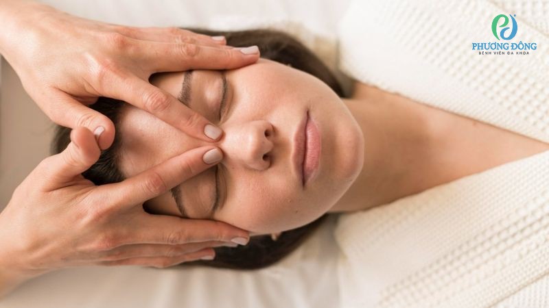 Một số lưu ý về chế độ dinh dưỡng và sinh hoạt cho người bị thâm quầng mắt