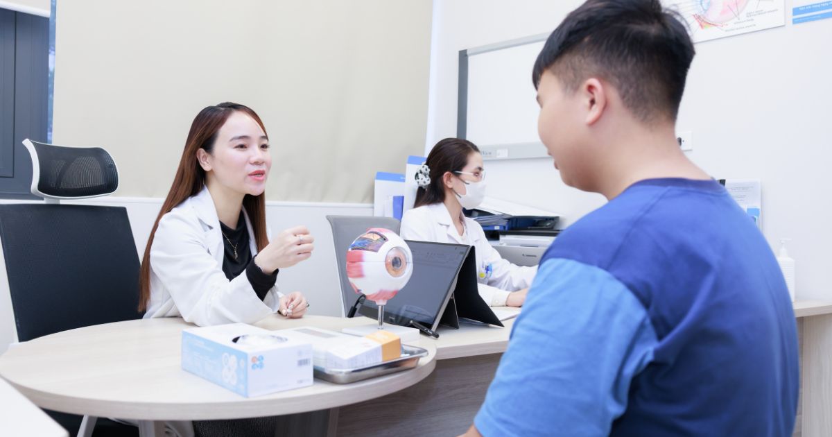 Bạn nên đi thăm khám để điều trị tình trạng bỏng càng sớm càng tốt 