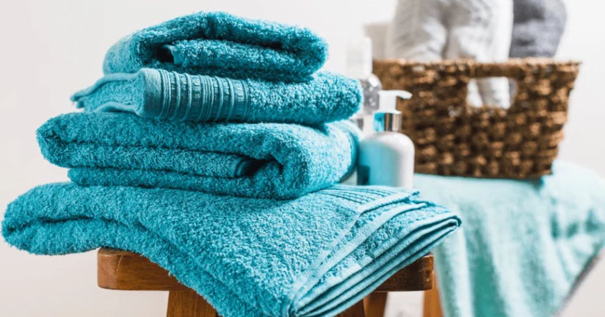 Việc dùng chung đồ dùng có thể khiến bạn có nguy cơ lây bệnh cao hơn 