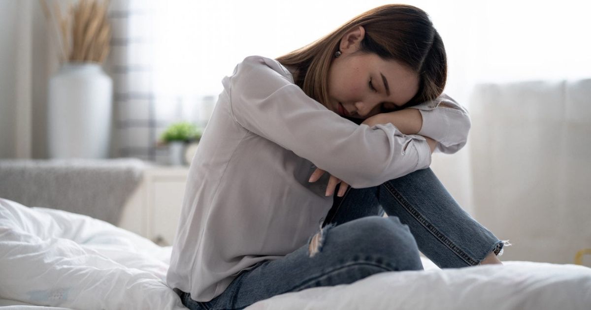 Mất ngủ trong thời gian dài có thể là nguyên nhân gây ra tình trạng này