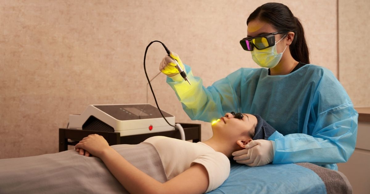 Laser là phương pháp được nhiều người lựa chọn bởi hạn chế xâm lấn và ít chảy máu