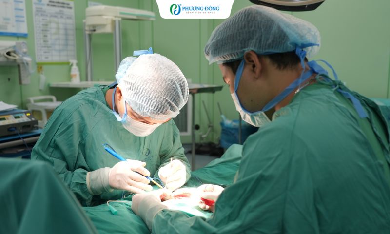 Cố tự lộn khi bao quy đầu thắt hẹp, nam giới đối mặt nguy cơ hoại tử quy đầu