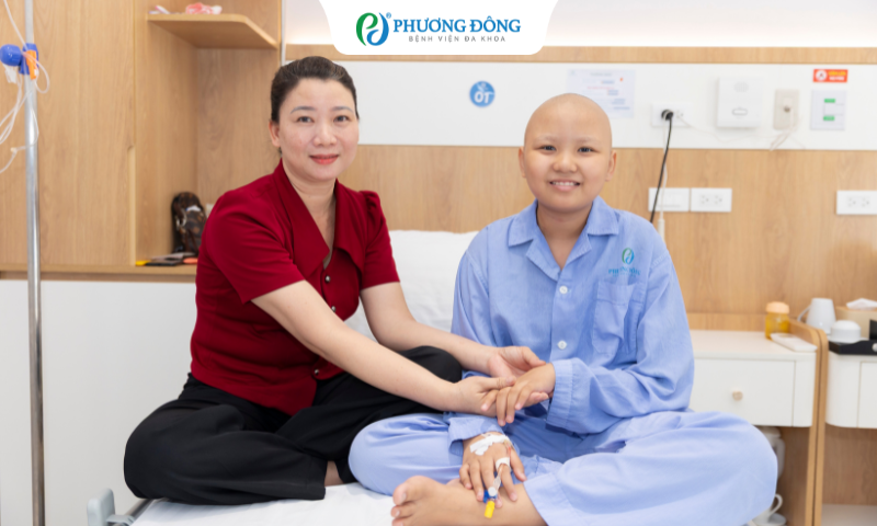 Hành trình điều trị từ Nam ra Bắc cho đến ngày trở về của chiến binh K xương 11 tuổi