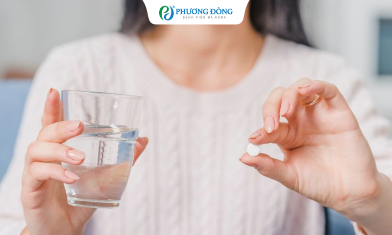 Bệnh nhân khi mới dừng uống thuốc trầm cảm sẽ có cảm giác đau đầu, choáng váng và xây xẩm mặt mày.