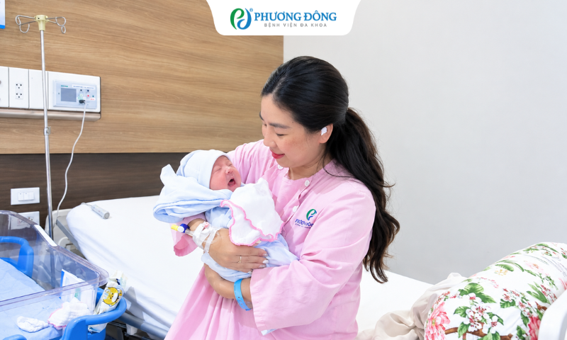 U40 sinh mổ lần thứ 4: Vì sao mẹ bầu vẫn đặt trọn niềm tin vào Phương Đông?