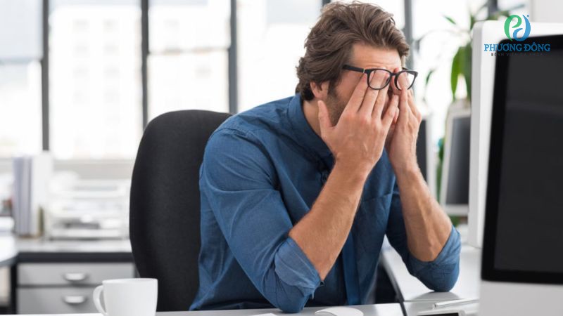 Giải đáp cùng bác sĩ khoa Mắt: Mỏi mắt mờ mắt là bị gì?