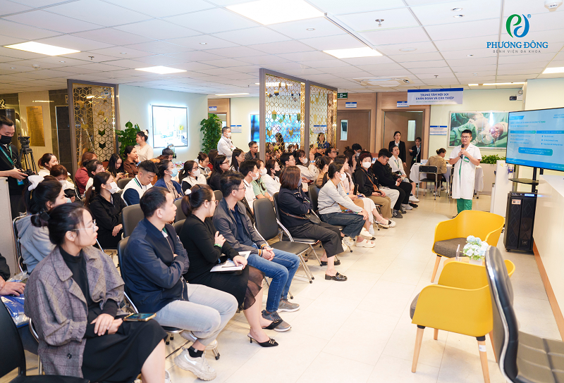 Nhiều phần quà giá trị đã tìm được chủ nhân tại hội thảo “Gieo hạt mầm hồng - Mã đáo thành công”