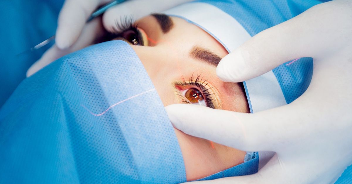 Với các trường hợp tăng nhãn áp cấp tính, người bệnh có thể được phẫu thuật laser