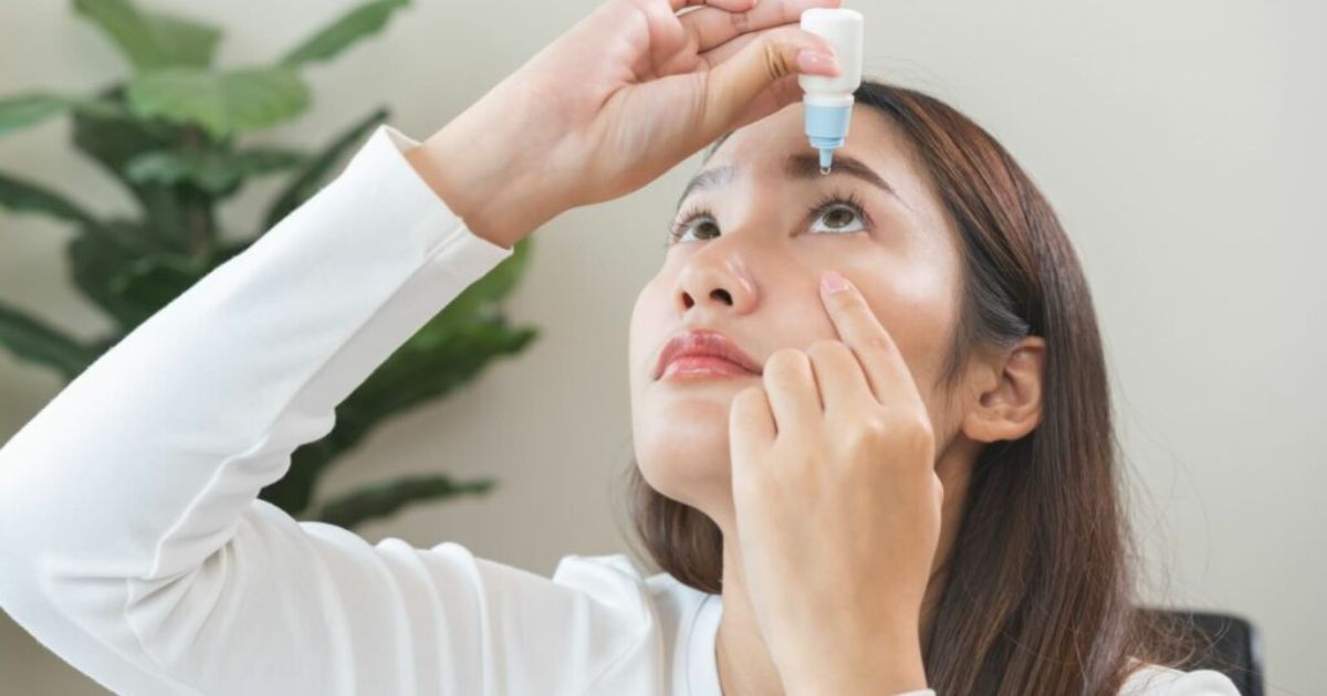 Người bệnh có thể được chỉ định dùng các loại thuốc nhỏ mắt để giảm triệu chứng của tăng nhãn áp