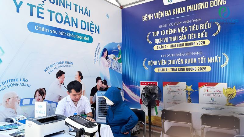 Bệnh viện Phương Đông đồng hành chăm sóc sức khoẻ cộng đồng địa phương 