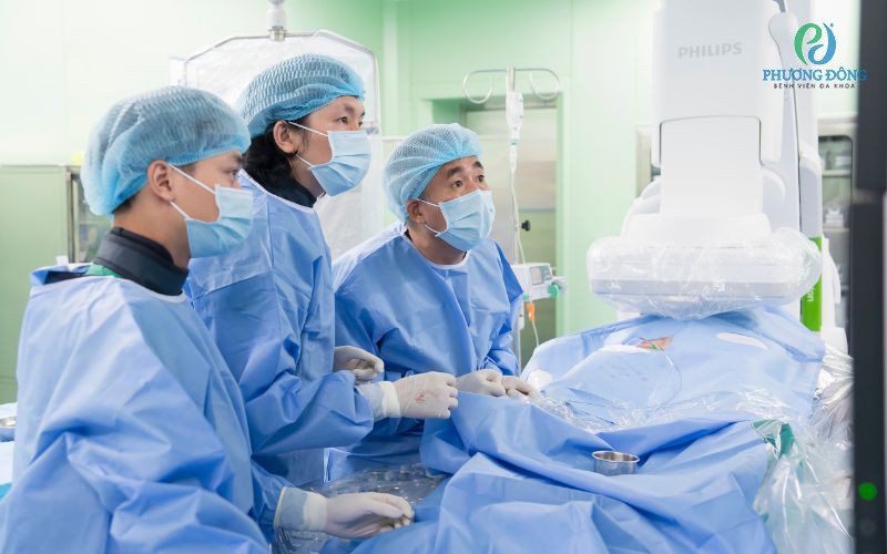 Suýt trả giá đắt vì lầm tưởng đau xương khớp & Cuộc chạy đua ngăn 