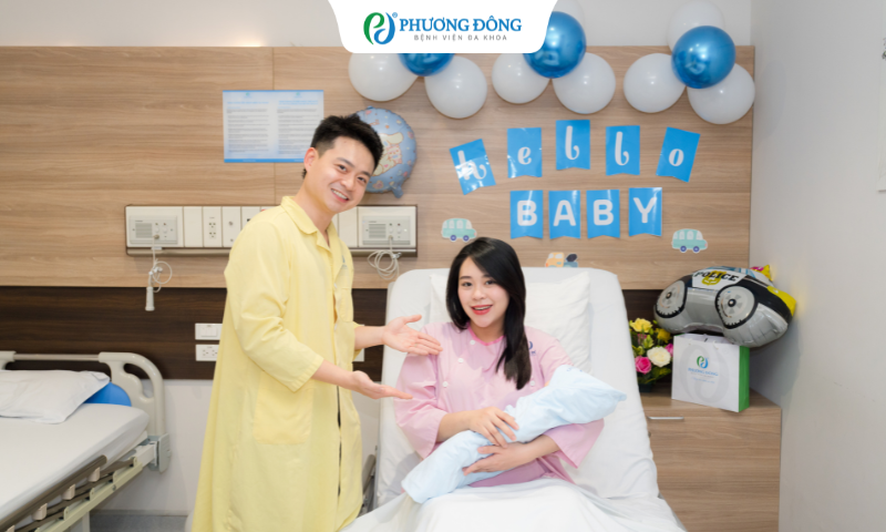 Hành trình đón con đầu lòng của gia đình diễn viên Hoàng Dương