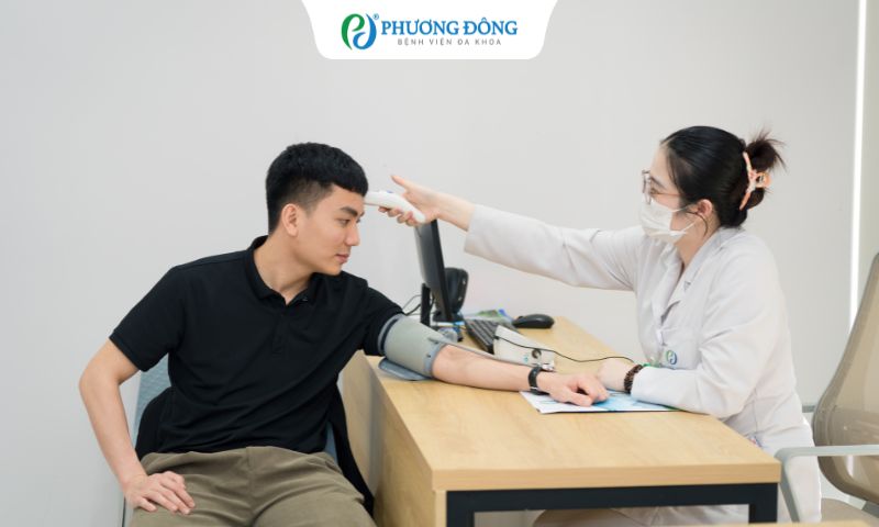 Bạn nên đi khám sớm nếu phát hiện một số dấu hiệu của bệnh sốt xuất huyết