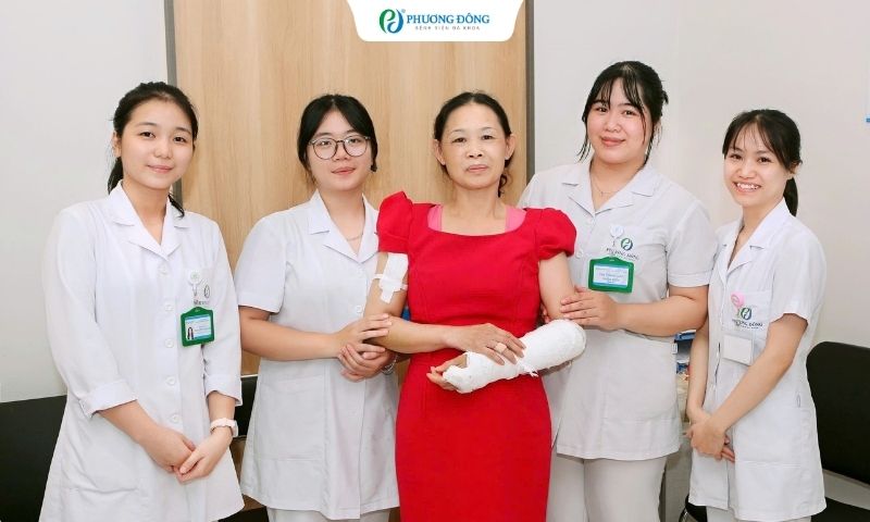 Tìm lại nhịp sống tự chủ sau tai nạn: Hành trình phục hồi chức năng kiên trì tại Bệnh viện Phương Đông