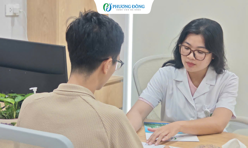 Hệ lụy từ video ngắn: 'Cứu' con khỏi chiếc điện thoại