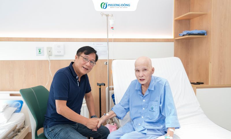 Ung thư phổi giai đoạn cuối kiệt sức vì hóa trị: Cụ ông 69 tuổi hồi phục tích cực tại Phương Đông