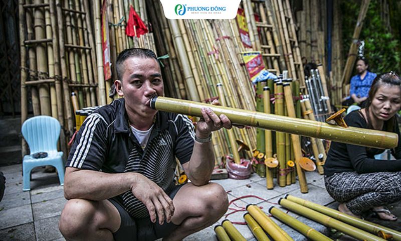 Hỏi đáp với bác sĩ: Hút thuốc lào có hại như thuốc lá không?