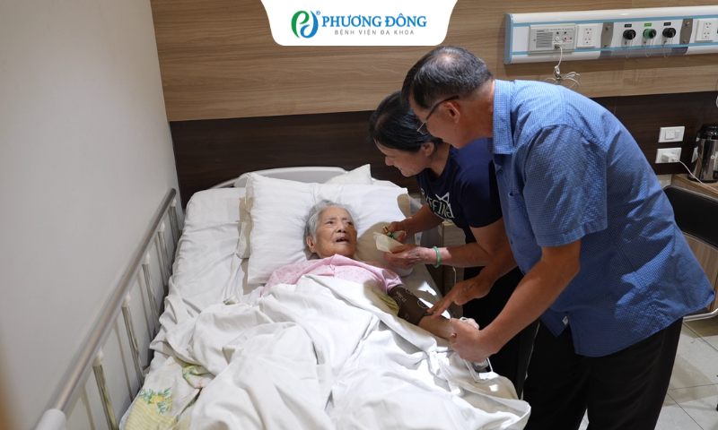 Cụ bà 103 tuổi nguy kịch vì viêm túi mật, chuyển biến bất ngờ sau 6 ngày điều trị