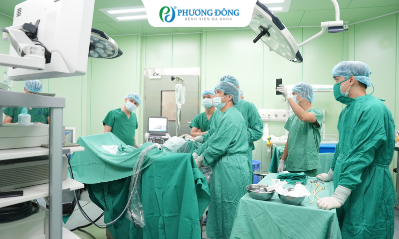 Cụ ông gần 100 tuổi thoát cảnh mất ngủ triền miên vì tiểu nhiều nhờ kỹ thuật không cần phẫu thuật