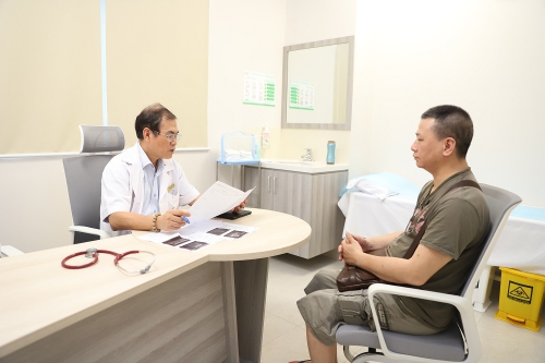 Nhân viên Agribank khám sức khỏe tại BVĐK Phương Đông