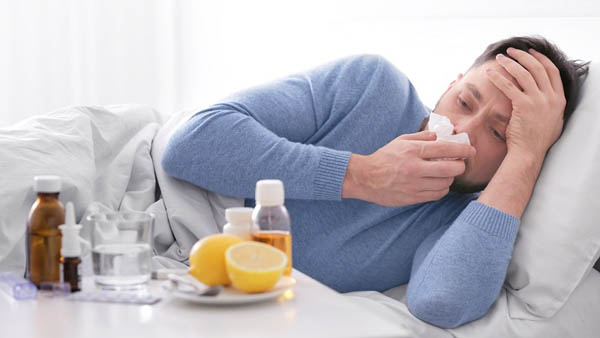 Bị cảm cúm không nên nằm lì ở nhà