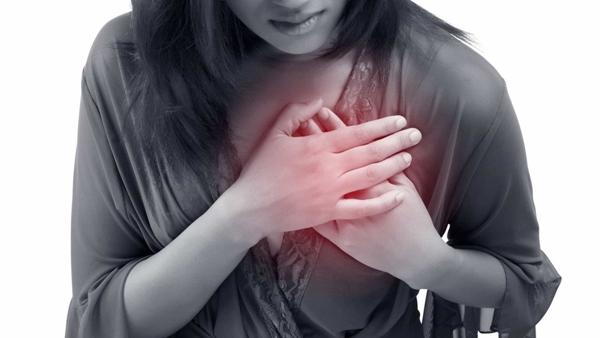 Biến chứng nguy hiểm thường gặp nhất ở bệnh bạch hầu là viêm cơ tim