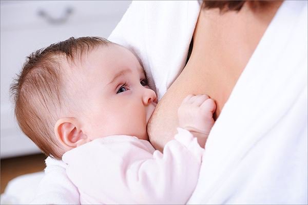 Bổ sung canxi cho trẻ sơ sinh thông qua nguồn sữa mẹ