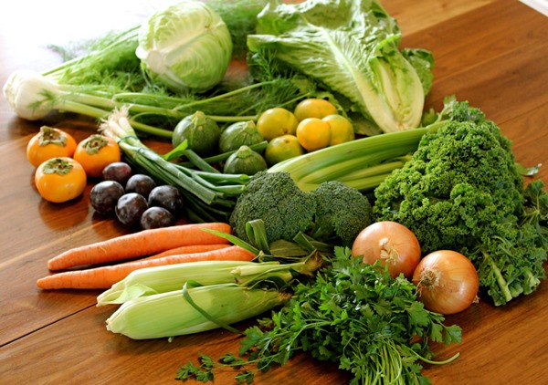 người bệnh u tuyến thượng thận nên ăn nhiều rau xanh, hoa quả tươi