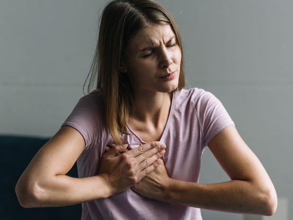 Những nguyên nhân gây nhói đau ngực phải và cách phòng tránh
