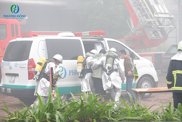 Diễn tập phương án chữa cháy và cứu nạn cứu hộ tại Bệnh viện Đa khoa Phương Đông 4