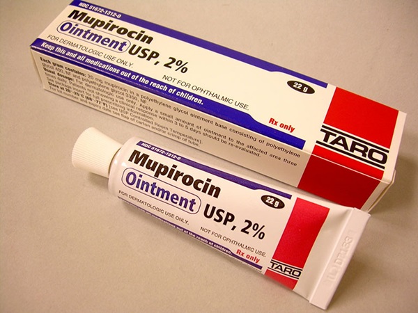 Mupirocin là kháng sinh bôi ngoài da hiệu quả nhất được dùng để trị lở loét ngoài da