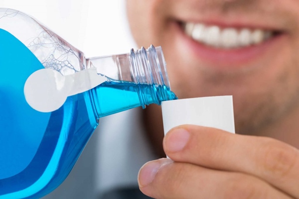 Người bệnh cần thường xuyên giữ gìn răng miệng sạch sẽ