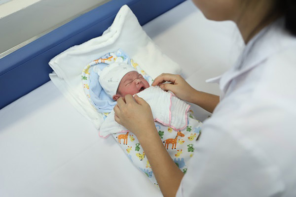 Đồ dùng sơ sinh được bệnh viện chuẩn bị sẵn sàng, đầy đủ, phục vụ trọn vẹn nhu cầu của em bé