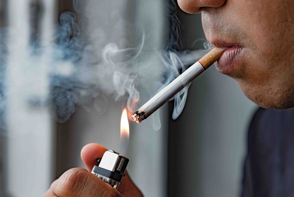 Bỏ hút thuốc lá góp phần phòng chống ung thư phổi