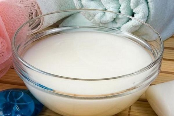 Sử dụng nước vo gạo làm trắng răng ngay tại nhà