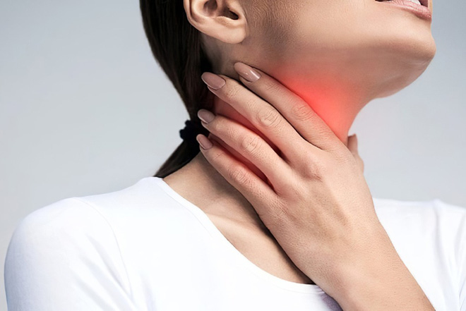 Dấu hiệu và cách giảm đau họng khi mọc răng khôn đau họng bạn cần biết