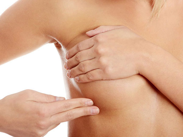 Mát xa ngực là cách nâng ngực tự nhiên hiệu quả