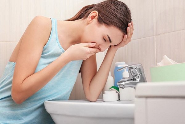 Ốm nghén là một trong những nguyên nhân gây mất ngủ khi mang thai