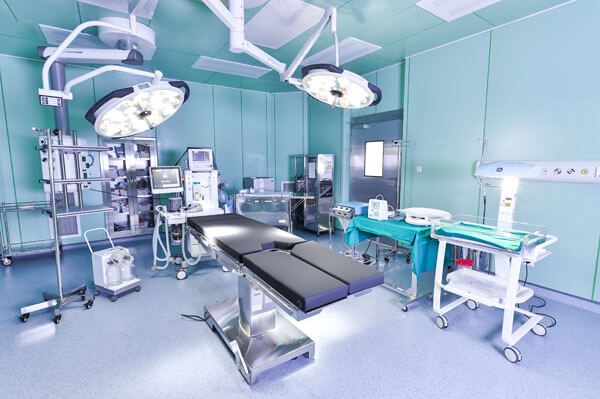 Khoa Ngoại Bệnh viện Đa khoa Phương Đông được đầu tư hệ thống trang thiết bị và công nghệ tối tân