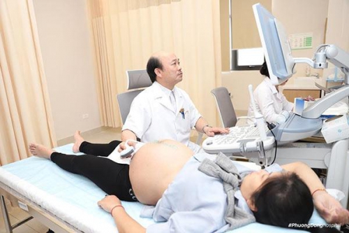 Hành trình vượt cạn đầy gian nan của sản phụ tuổi 40