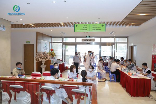 Hơn 100 cán bộ nhân viên Bệnh viện Đa khoa Phương Đông tham gia hiến máu nhân đạo