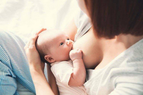Mẹ nên biết: Cách chăm sóc trẻ sơ sinh mau lớn, khỏe mạnh